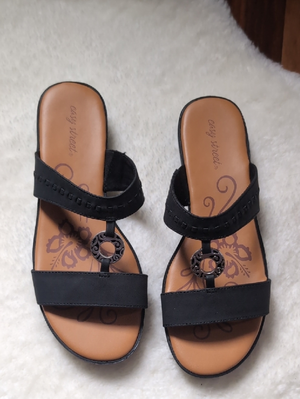 Women's Black Slip-On Sandals with Decorative Ring Accent Size 9.5